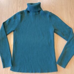 Lauren green turtle neck sweater